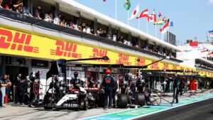 Boxes F1